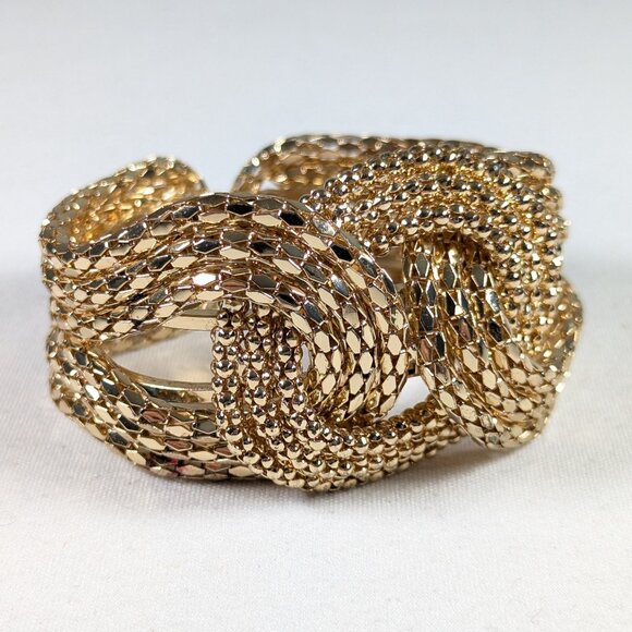 1980s chunky gold tone hinged metal mesh knot cuff bracelet - Picture 1 of 5